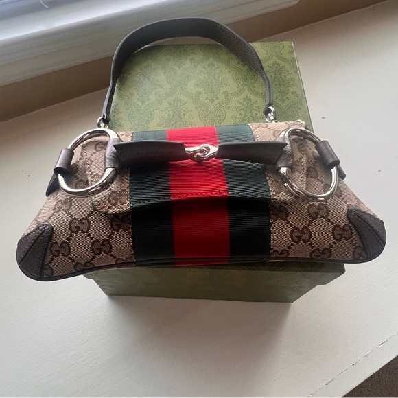 Gucci GG Canvas Small Horsebit Chain Shoulder Bag - Picture 11 of 16